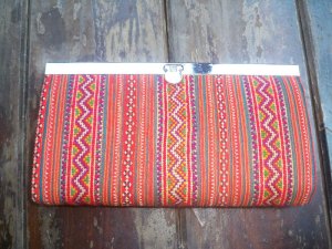 wallet_made_from_embroidered_fabric_ethnic_bag